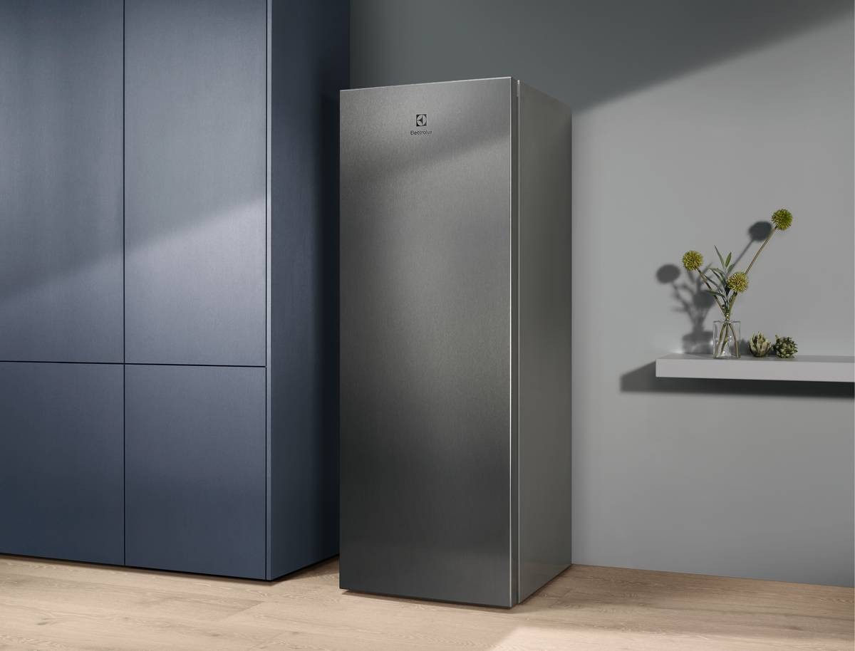 Réfrigérateur 1 porte ELECTROLUX Série 600 Froid Brassé Freestore 309L Inox - LRB1DE33X