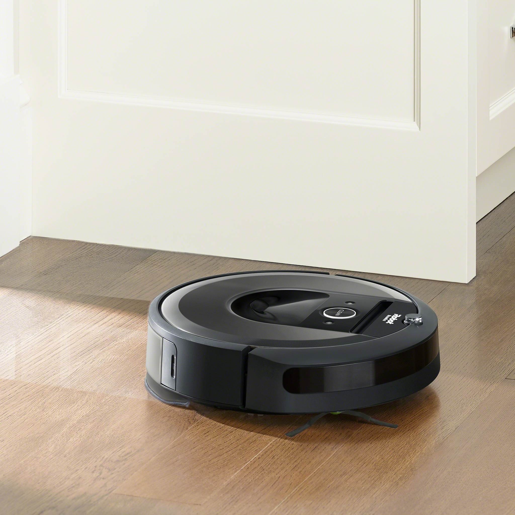 Aspirateur robot IROBOT et laveur de sol Roomba Combo i8 - ROOMBACOMBOI8